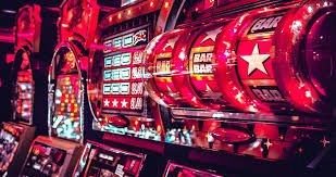 Tim koreo138 bekerja di studio live dealer dengan peralatan produksi berkualitas tinggi